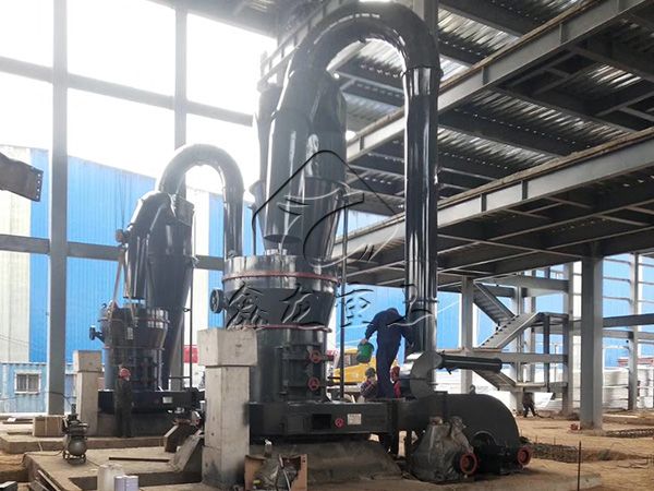 河北活性炭雷蒙磨粉机现场